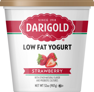 Product image of Darigold Strawberry Yogurt in a 32 ounce tub